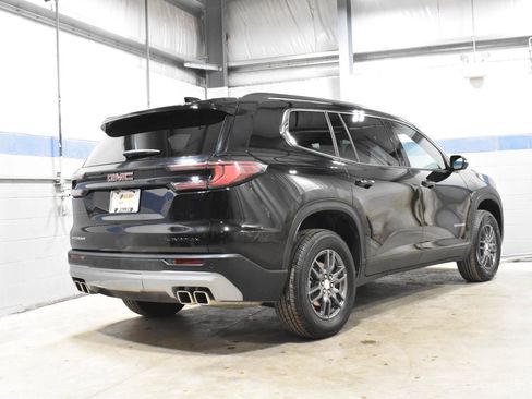 Used 2025 GMC Acadia Elevation image 30