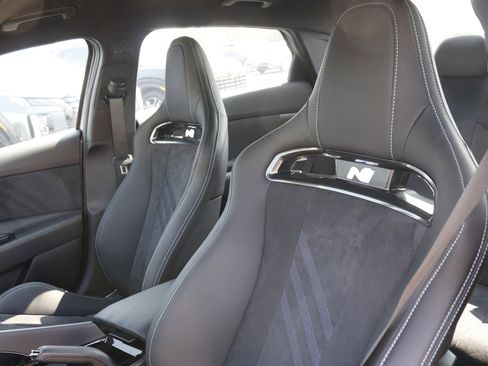 New 2025 Hyundai Elantra N image 15