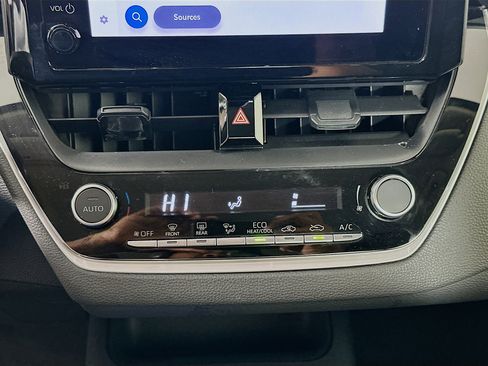 Used 2024 Toyota Corolla LE image 22