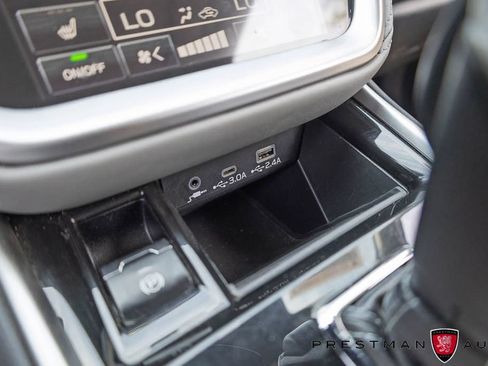 Used 2023 Subaru Outback Limited AWD/4WD image 35