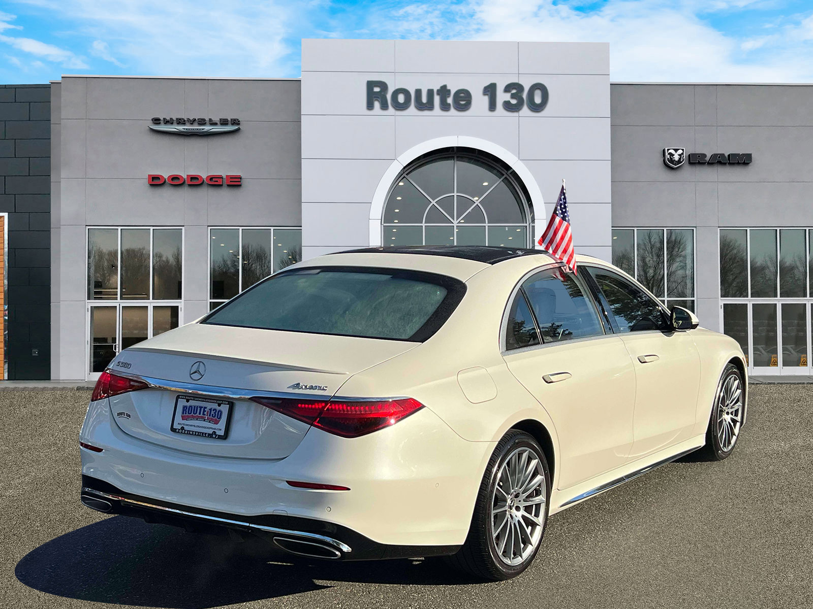 Used 2022 Mercedes-Benz S 580 4MATIC Sedan image 4