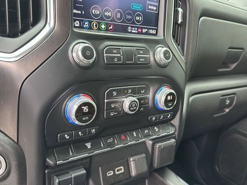 Used 2021 GMC Sierra 2500 AT4 w/ Gooseneck/5TH Wheel Package image 23