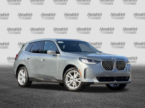 Used 2025 BMW X3 xDrive30i w/ Convenience Package AWD/4WD image 2