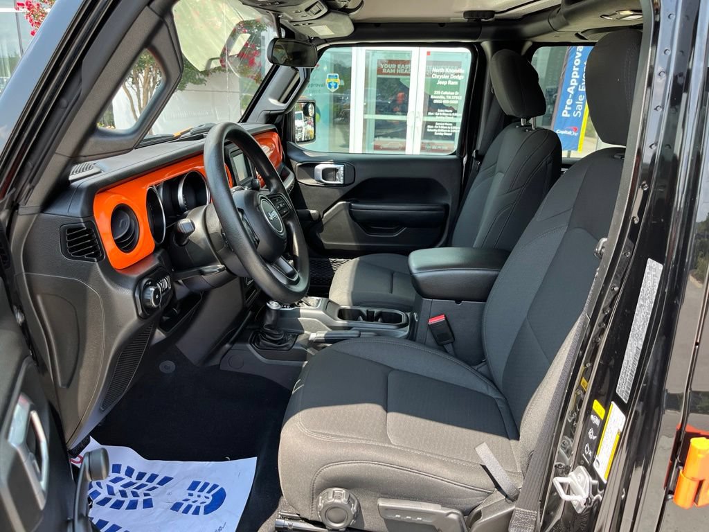 Used 2021 Jeep Wrangler Unlimited Sport AWD/4WD image 4