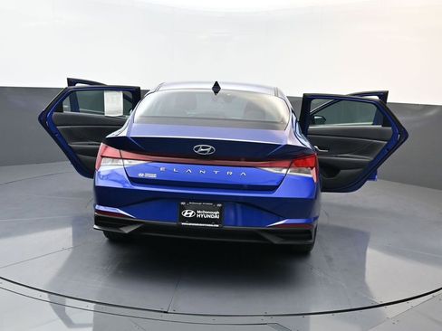 Certified 2023 Hyundai Elantra SEL image 28