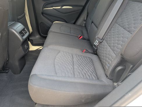 Used 2020 Chevrolet Equinox LT AWD/4WD image 8