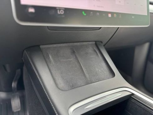 Used 2021 Tesla Model Y Long Range AWD/4WD image 28
