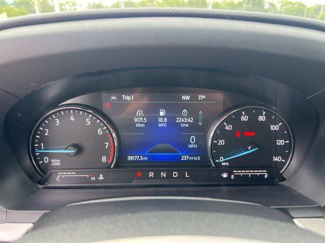 Used 2023 Ford Explorer XLT w/ Equipment Group 202A AWD/4WD image 11