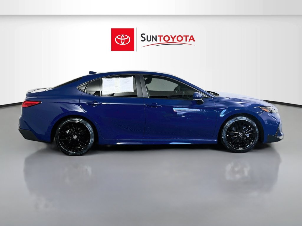 Used 2025 Toyota Camry SE FWD image 2
