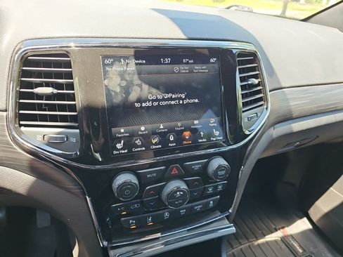 Used 2021 Jeep Grand Cherokee Laredo X AWD/4WD image 20