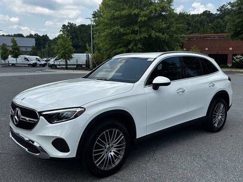 Certified 2026 Mercedes-Benz GLC 300 image 4