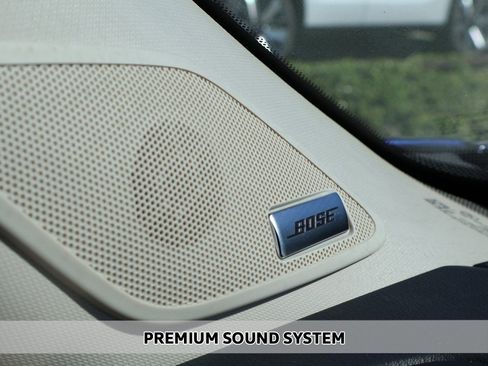 Used 2024 Nissan Pathfinder Platinum w/ Cargo Package image 5