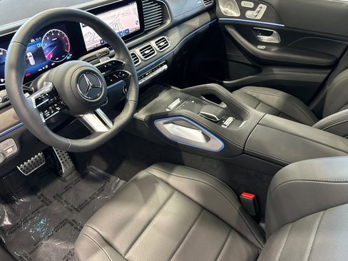New 2025 Mercedes-Benz GLS 450 4MATIC image 10