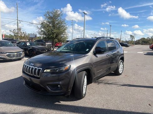 Used 2022 Jeep Cherokee Latitude Lux image 4