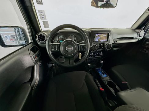 Used 2018 Jeep Wrangler Unlimited Sport w/ Quick Order Package 24W image 13