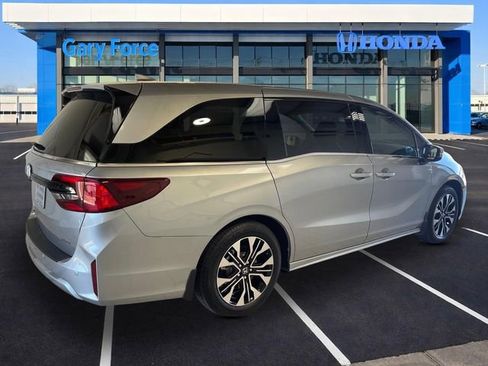 Certified 2026 Honda Odyssey Elite image 3