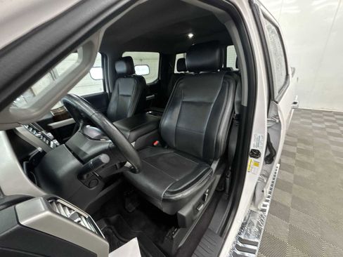 Used 2016 Ford F150 Lariat w/ Equipment Group 502A Luxury image 13