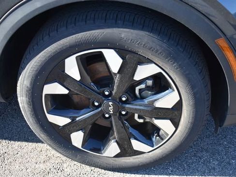 Certified 2023 Kia Sportage X-Line w/ X-Line Premium Package AWD/4WD image 11