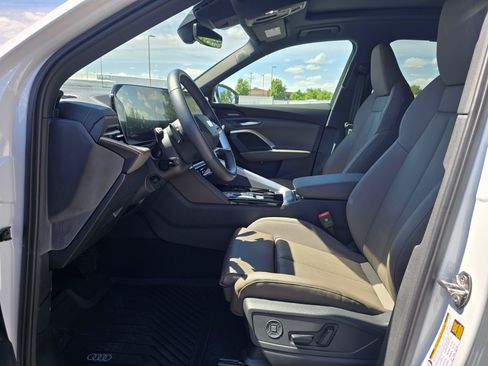Certified 2025 Audi Q5 Premium w/ Premium Plus AWD/4WD image 10