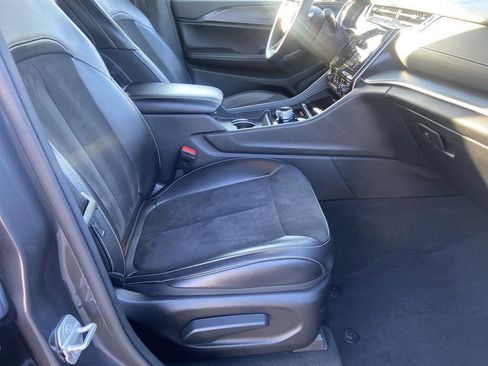 Used 2023 Jeep Grand Cherokee L Laredo image 28