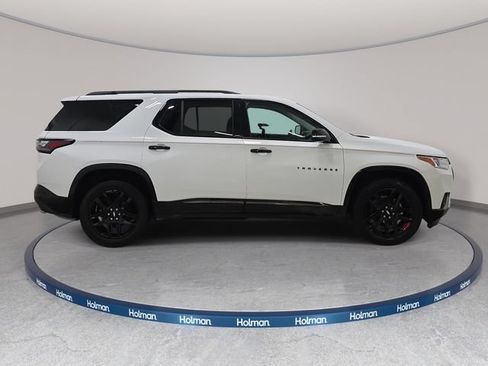 Used 2019 Chevrolet Traverse Premier w/ Redline Edition AWD/4WD image 5