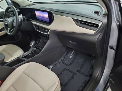 Used 2024 Buick Encore GX Avenir w/ Avenir Convenience Package image 11