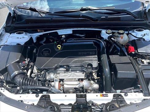 Used 2023 Chevrolet Malibu LS FWD image 11