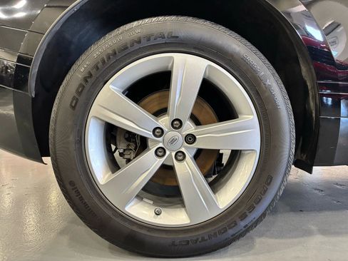 Used 2020 Land Rover Range Rover Velar S image 54