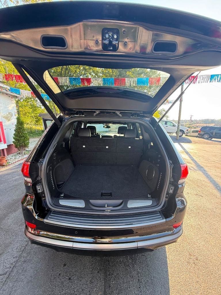 Used 2019 Jeep Grand Cherokee Limited X RWD image 25