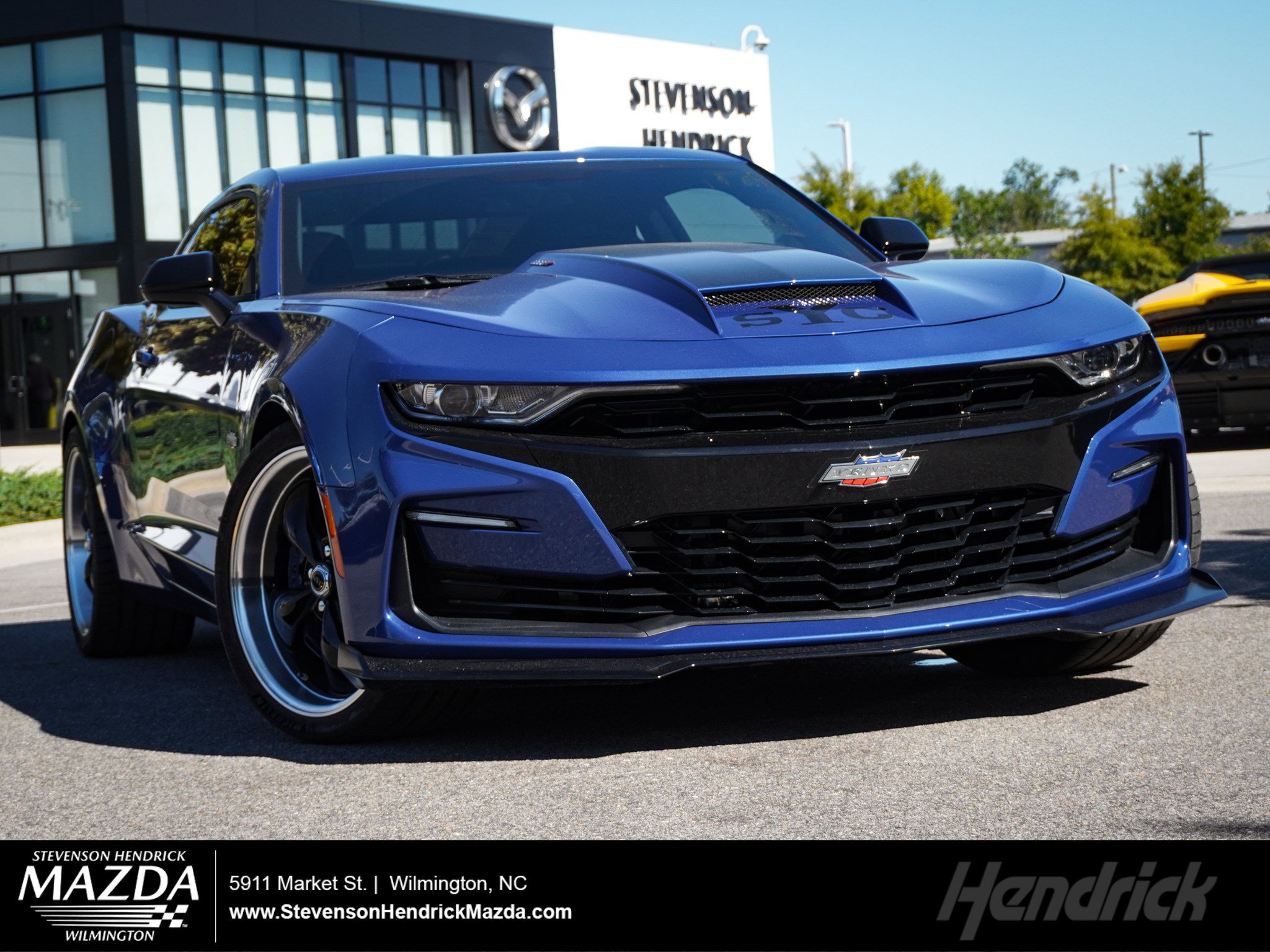 Used 2019 Chevrolet Camaro SS RWD image 1