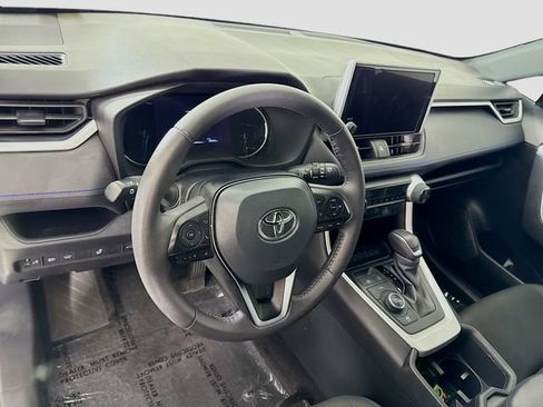 Certified 2024 Toyota RAV4 SE w/ Convenience Package AWD/4WD image 10