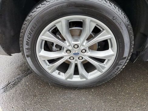 Used 2020 Ford Explorer XLT w/ Equipment Group 202A image 26