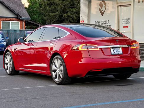 Used 2020 Tesla Model S Long Range Plus AWD/4WD image 7