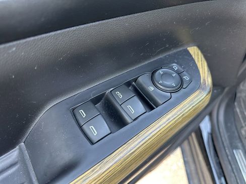 Used 2017 GMC Acadia Denali w/ Technology Package image 17