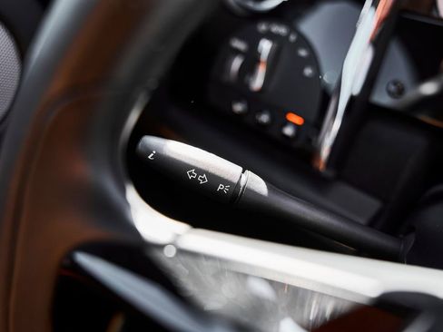 Used 2020 Rolls-Royce Wraith image 49