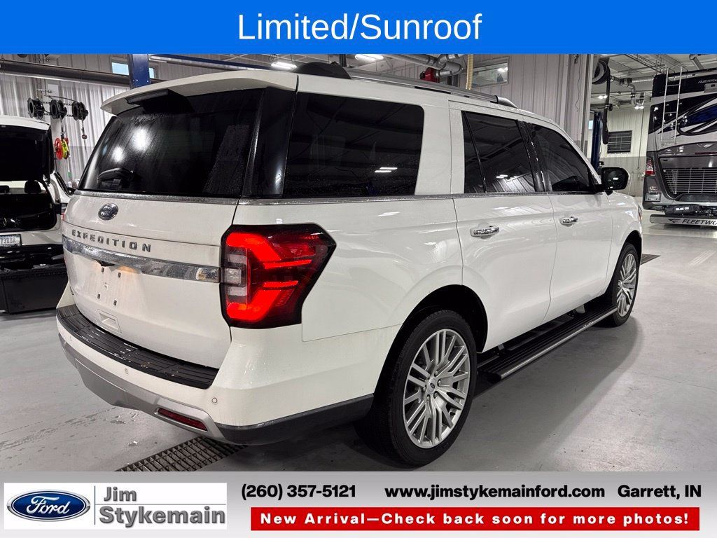 Used 2023 Ford Expedition Limited AWD/4WD image 6