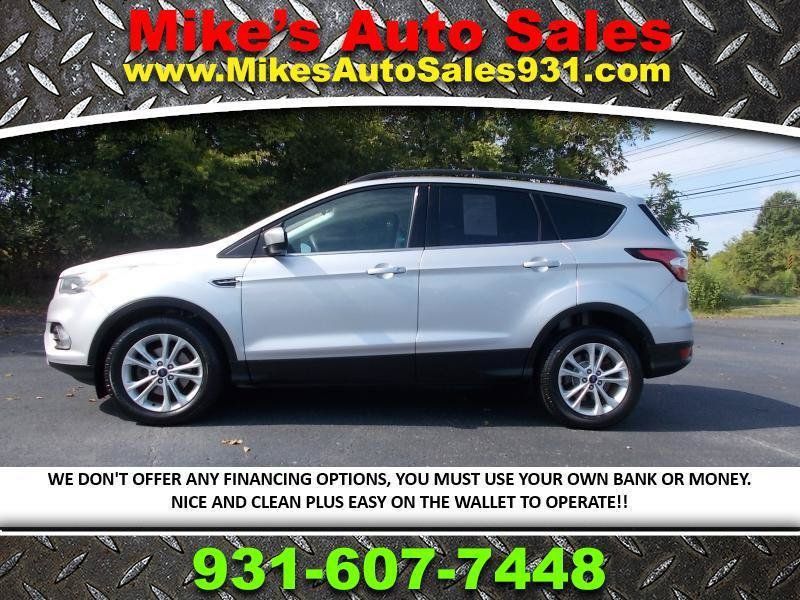 Used 2017 Ford Escape SE w/ Equipment Group 201A FWD image 1