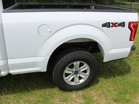 Used 2017 Ford F150 XLT w/ Equipment Group 301A Mid AWD/4WD image 10