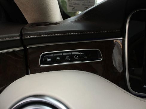 Used 2016 Mercedes-Benz S 63 AMG 4MATIC Coupe w/ Driver Assistance Package image 27