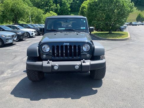 Used 2017 Jeep Wrangler Unlimited Sport w/ Quick Order Package 24S AWD/4WD image 3