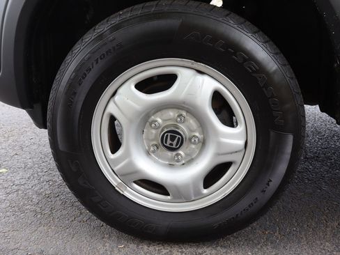 Used 2004 Honda CR-V LX image 39