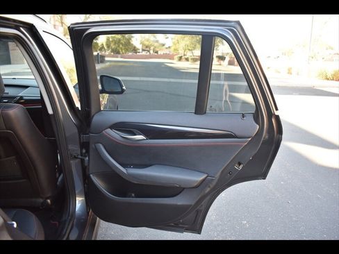 Used 2015 BMW X1 sDrive28i image 19