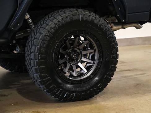 Used 2025 Jeep Gladiator Sport image 74