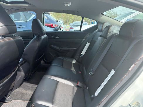 Used 2020 Nissan Altima 2.5 SR w/ Premium Package FWD image 24