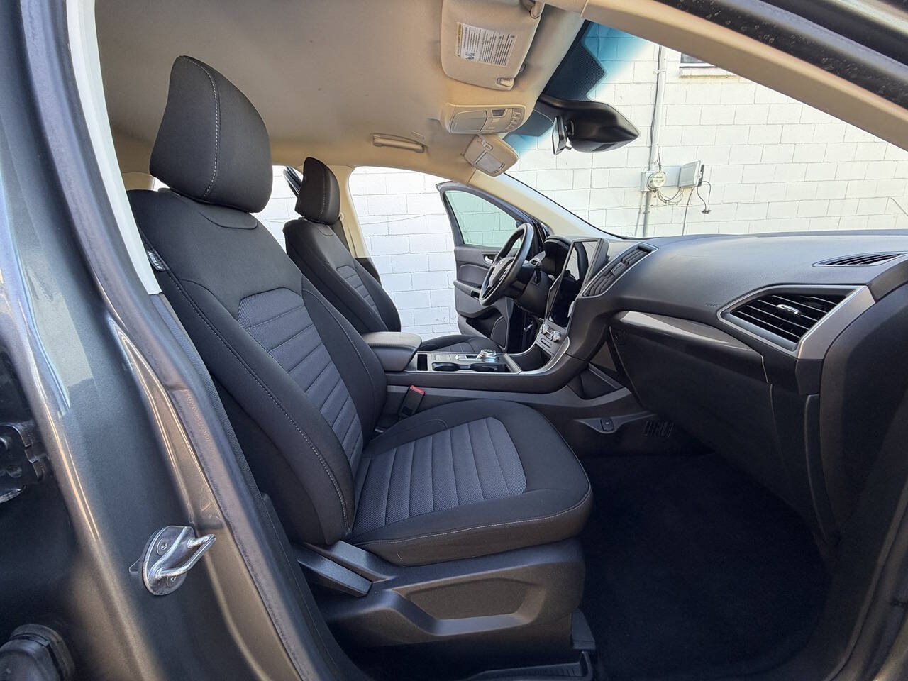Used 2023 Ford Edge SE w/ Black Appearance Package AWD/4WD image 35
