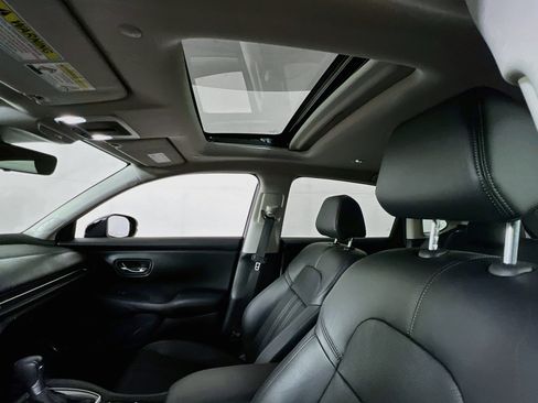 Used 2023 Honda HR-V EX-L image 21