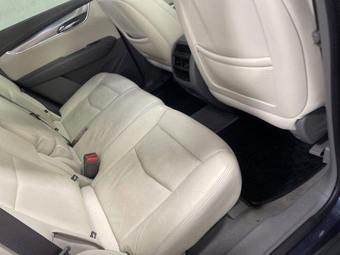 Used 2019 Cadillac XT5 Luxury AWD/4WD image 16