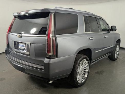 Used 2018 Cadillac Escalade Platinum image 7