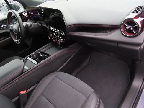 Certified 2024 Chevrolet Blazer EV RS image 38