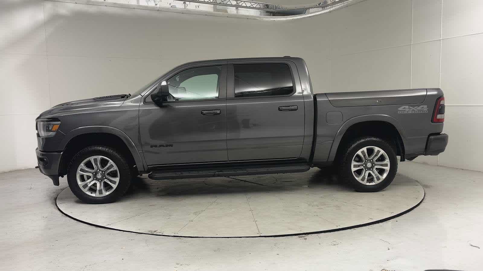 Used 2021 RAM 1500 Laramie AWD/4WD image 7